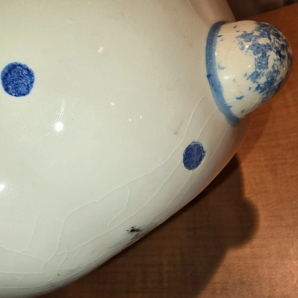 Vintage Weiss Sponge-ware Bear Cookie Jar Heart Made in Brazil Hand Painted‎